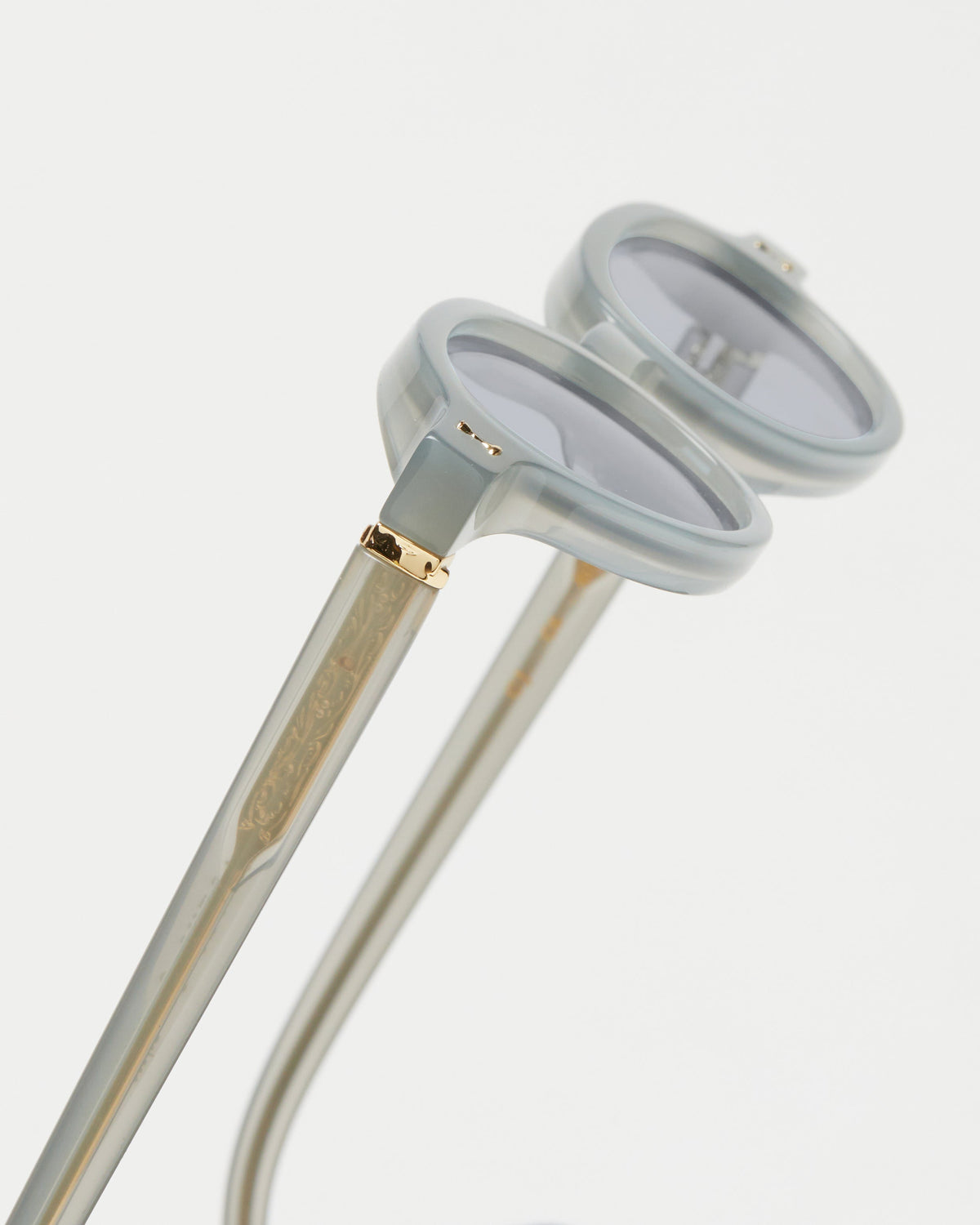 Artus CJ Milky Grey acetate sunglasses — Light Grey, side view