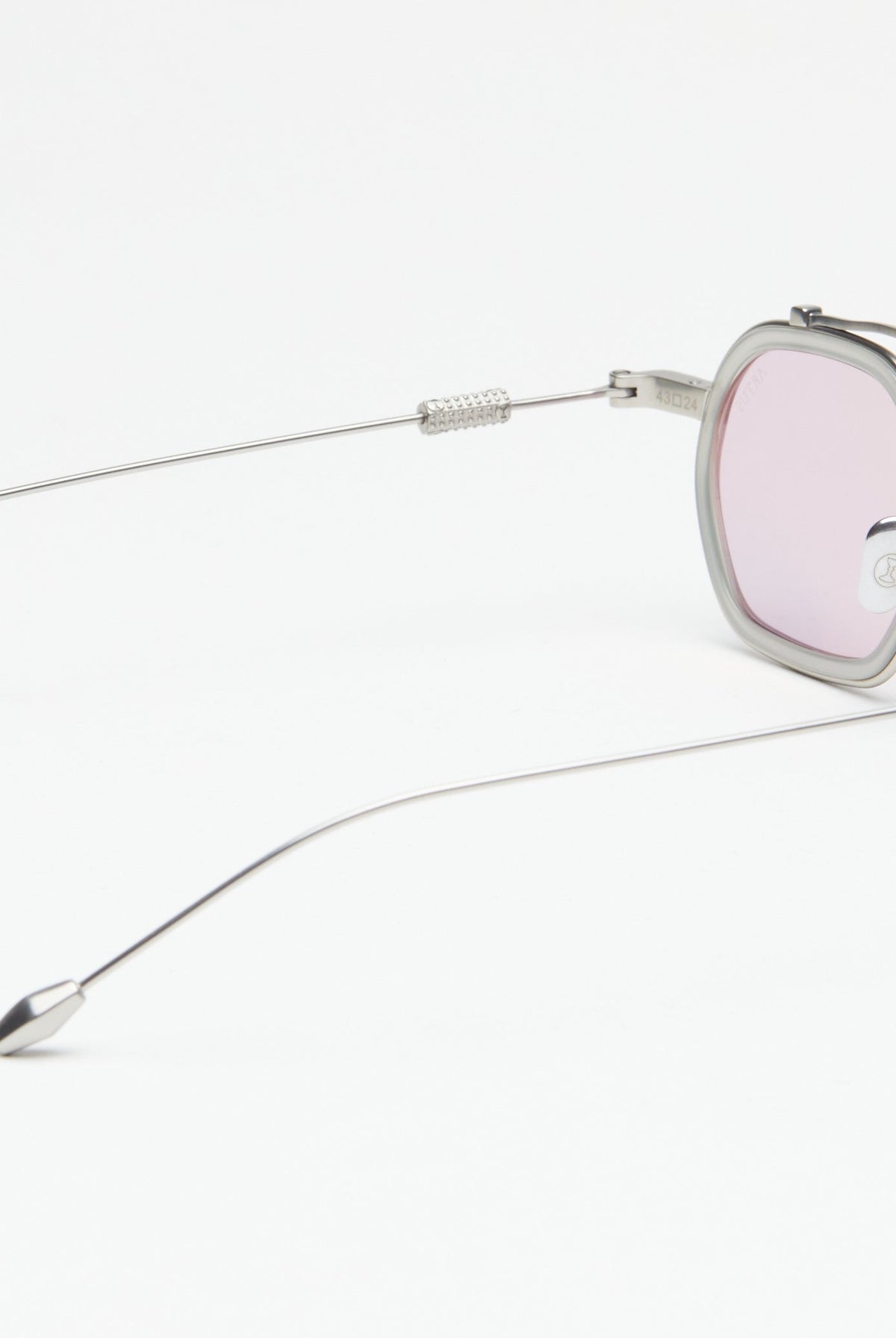 Artus DAN Matte Silver / Milky Grey titanium and acetate sunglasses — Light Purple, three-quarter view