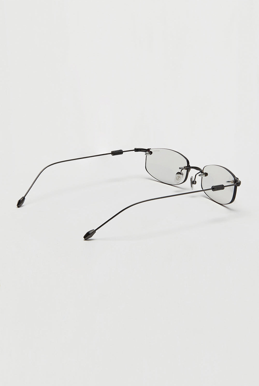 Artus ARI GunMetal titanium sunglasses, size S — temple detail