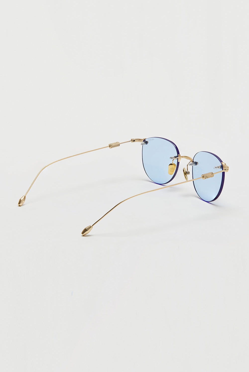 Artus ARI Dune Gold titanium sunglasses, size L — three-quarter view