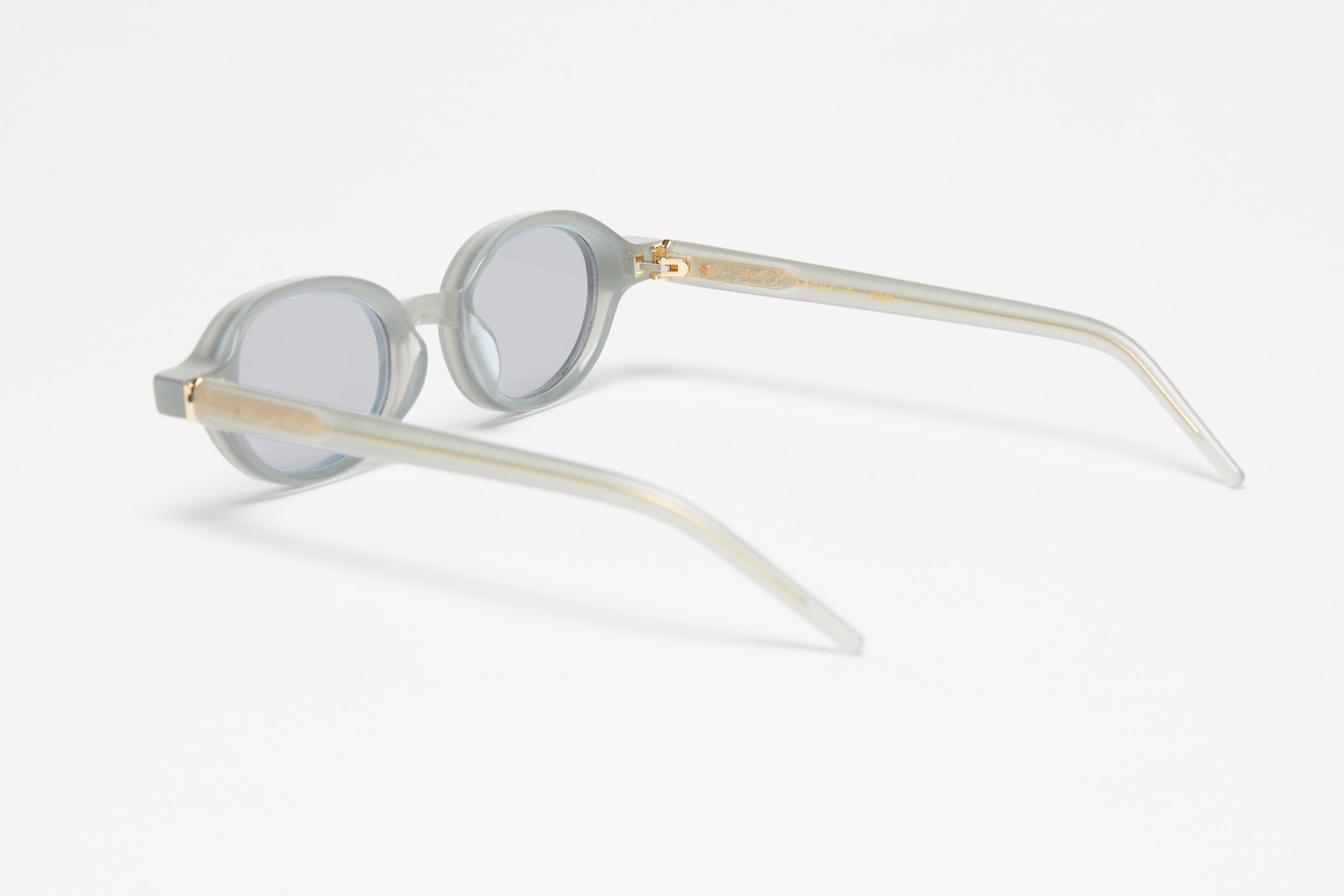 Artus CJ Milky Grey acetate sunglasses — Light Grey, temple detail
