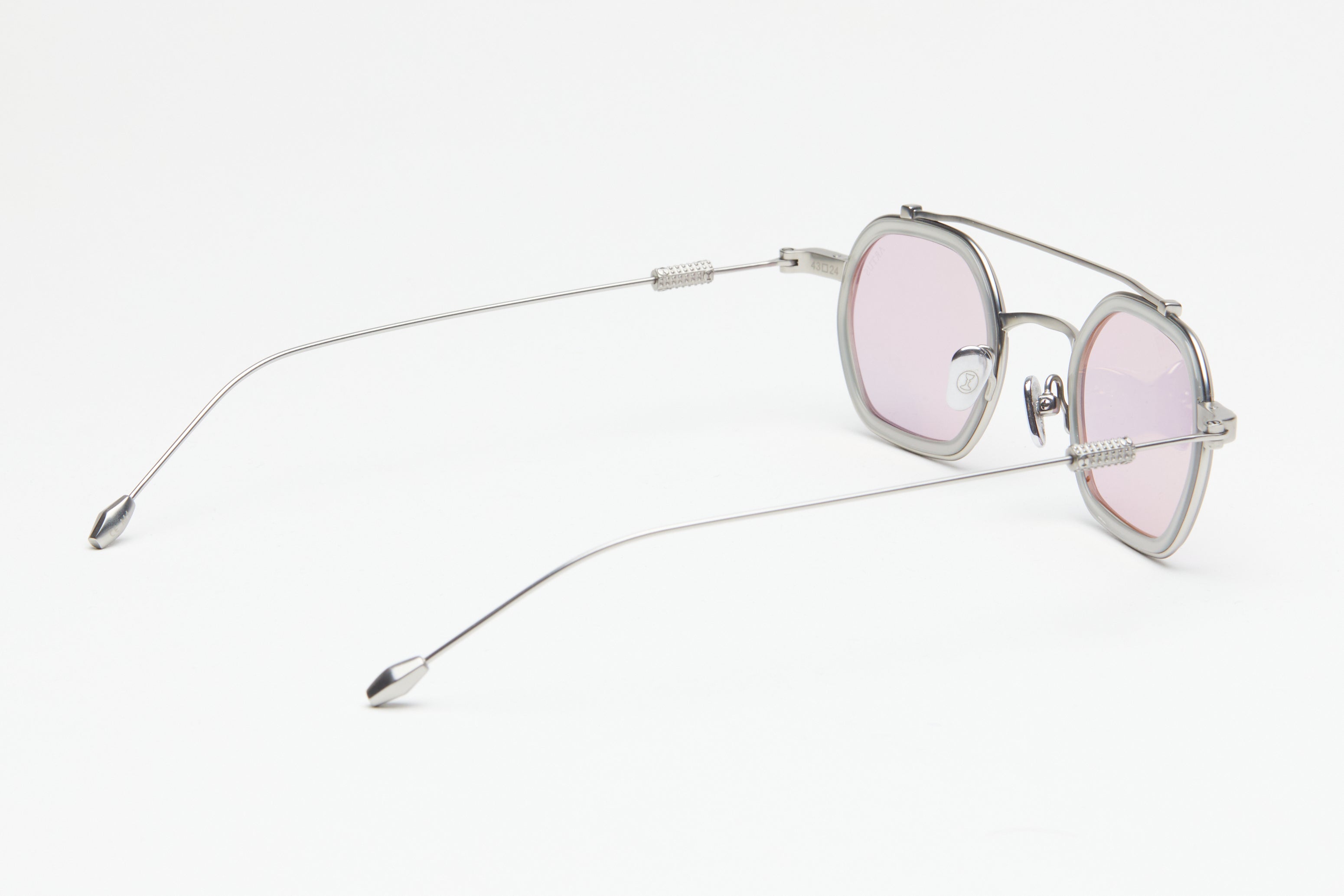 Artus DAN Matte Silver / Milky Grey titanium and acetate sunglasses — Light Purple, three-quarter view